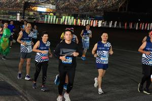 BIB: 
                            <button type="button" onclick="openModal(23798517)" class="btn btn-primary btn-sm float-right btn-popup" data-toggle="modal" data-target=".modal-high-quality">
                        <i class="fas fa-shopping-cart"></i> Add to Cart
                    </button>
                                            <button type="button" onclick="isThisMe(23798517, true)" class="btn btn-success btn-sm float-right btn-popup btn-isme hidden" data-toggle="tooltip" data-placement="bottom" title="นี่คือรูปของคุณใช่ไหม คลิกที่นี่เพื่อเอาเข้าอัลบั้ม">
                        <i class="fas fa-plus"></i> Add to album
                    </button>
                    <button type="button" onclick="isThisMe(23798517, false)" class="btn btn-warning btn-sm float-right btn-popup btn-isnotme hidden">
                        <i class="fas fa-ban"></i> Remove from album
                    </button>